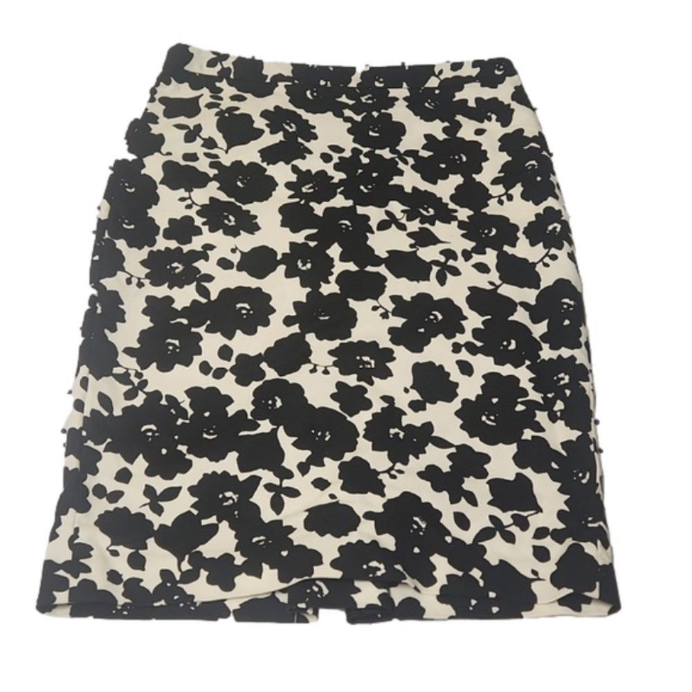 LOFT black rose print pencil skirt, size 0